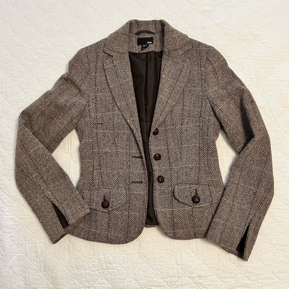H&M Women’s wool tweed fitted blazer